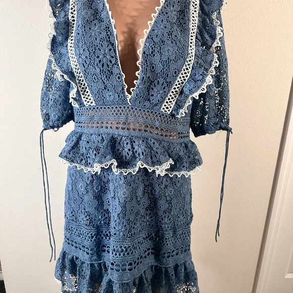 ASOS DESIGN Lace mini dress with ruffle sleeves and contrast trim in blue in M. - Picture 8 of 8